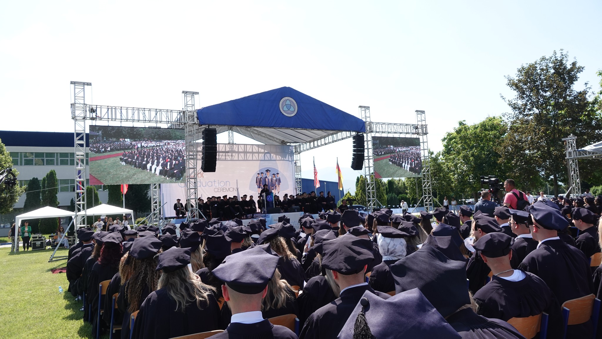 SEEU_Grad_08
