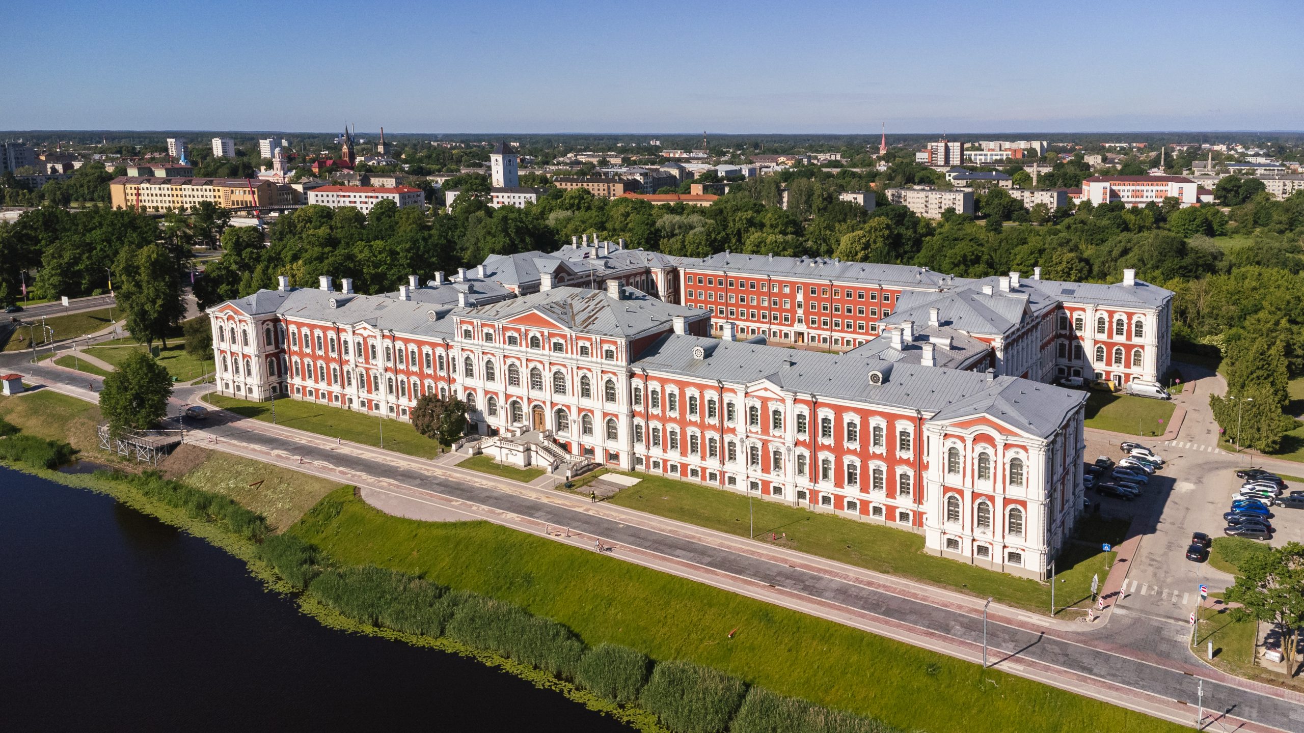 jelgavas-pils-drons-007-240611