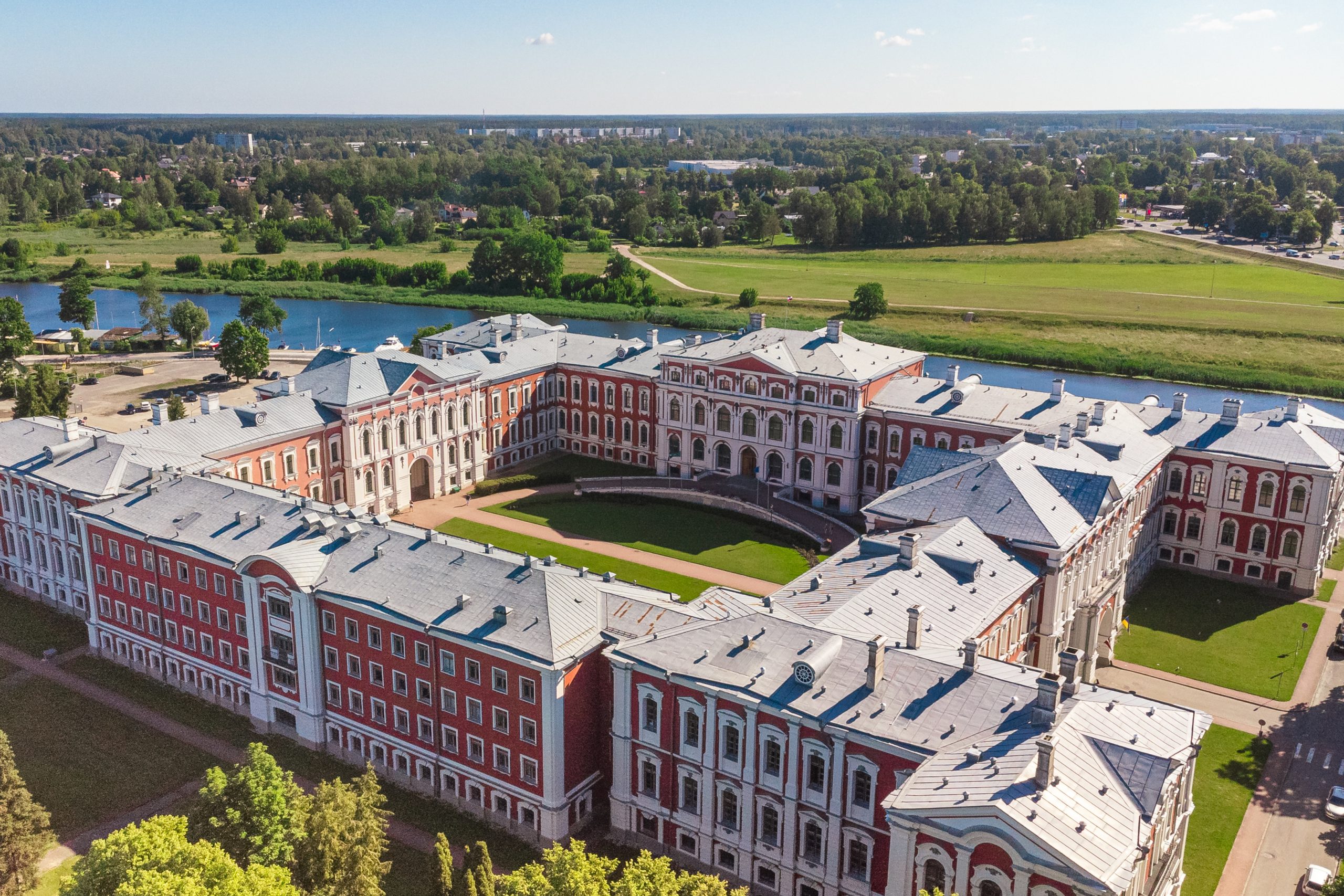 jelgavas-pils-drons-018-240611