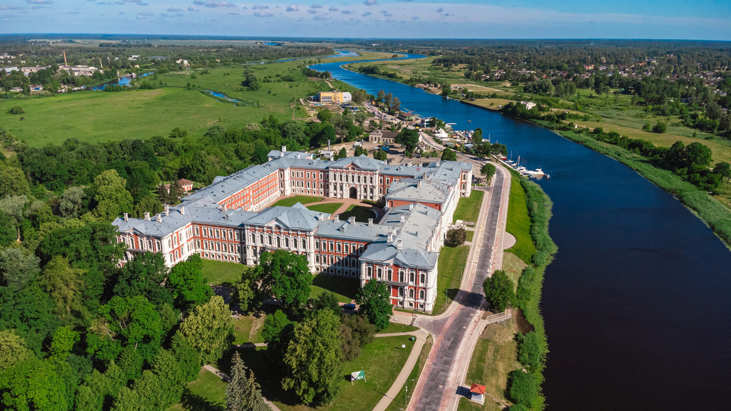jelgavas-pils-drons-027-240611