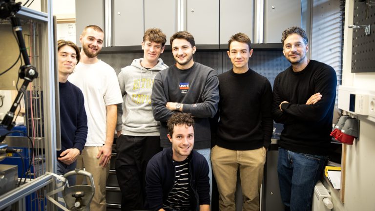 ECAM students at MIUN: Photo shows seven young men posing