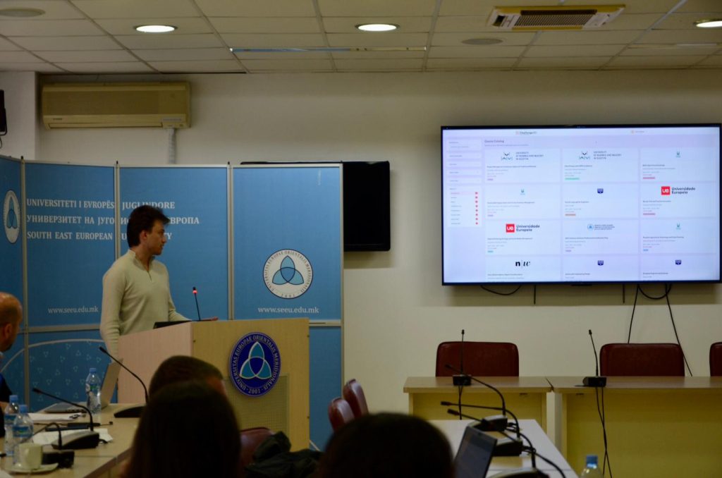 The picture show prelegent of the open lecture oragnized by SEEU University.