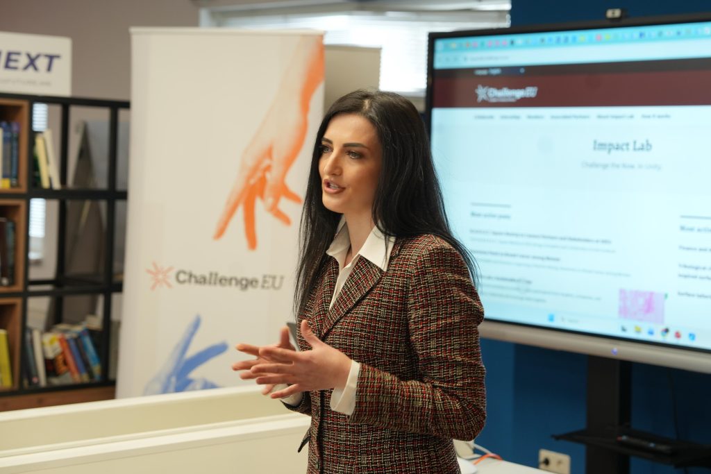 The picture shows the participant of the The M.A.R.K.E.T. Student Pop-Up at SEEU.