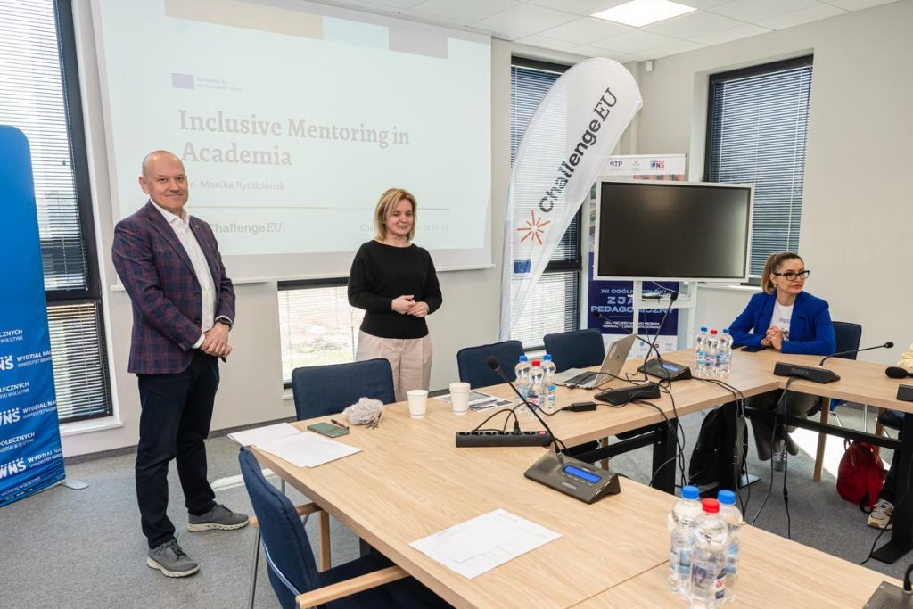 The picture shows the UWM representatives during the official opening of the Erasmus+ BIP at the Faculty of Social Sciences at the UWM. 
