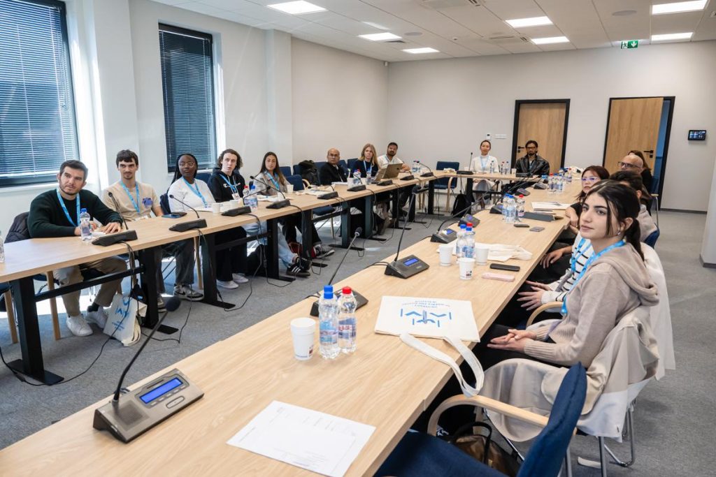 The picture shows participants of the Erasmus+ BIP at the Faculty and Social Sciences at the UWM. 