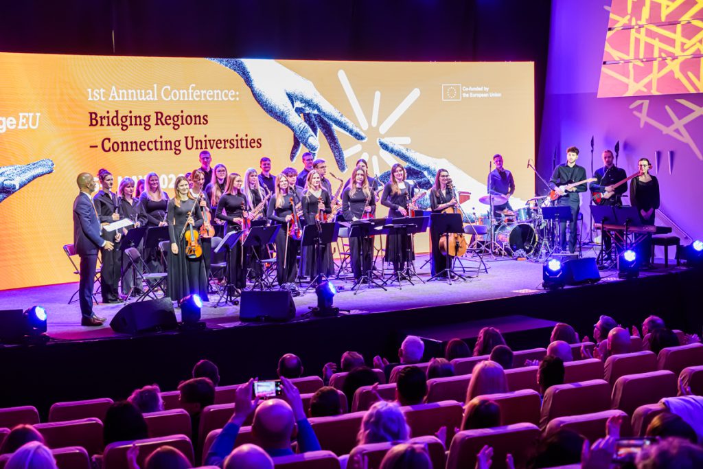 Musicians perform on stage during the artistic part of the ChallengeEU 1st Annual Conference.