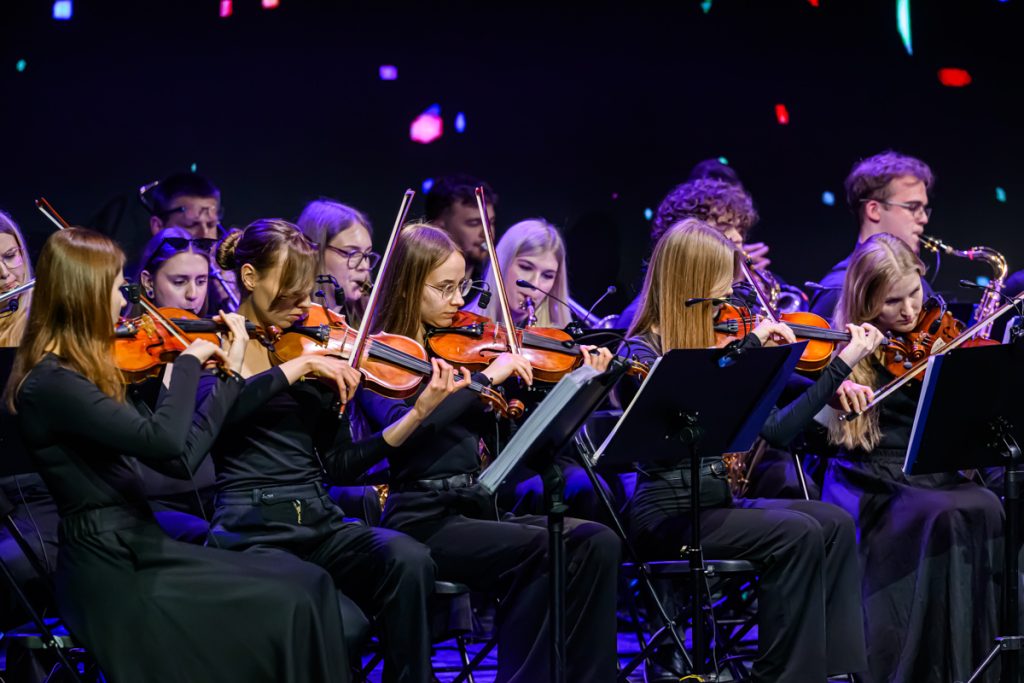 Musicians perform on stage during the artistic part of the ChallengeEU 1st Annual Conference.