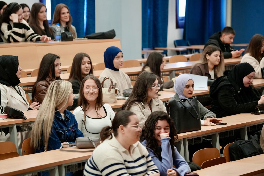 The picture shows young people that participate in the SEEU's event dedicated to young people's mental health. 