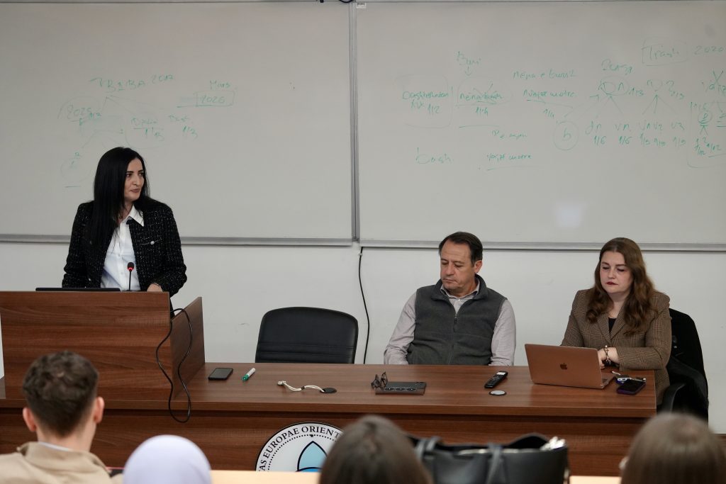 The picture shows three poeple that participates in the SEEU's event dedicated to young people's mental health. 