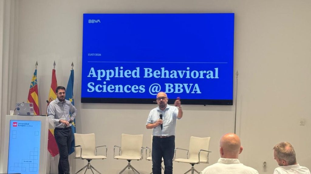 Speaker presenting applied behavioural sciences at BBVA during the Behavioral Bridge programme.