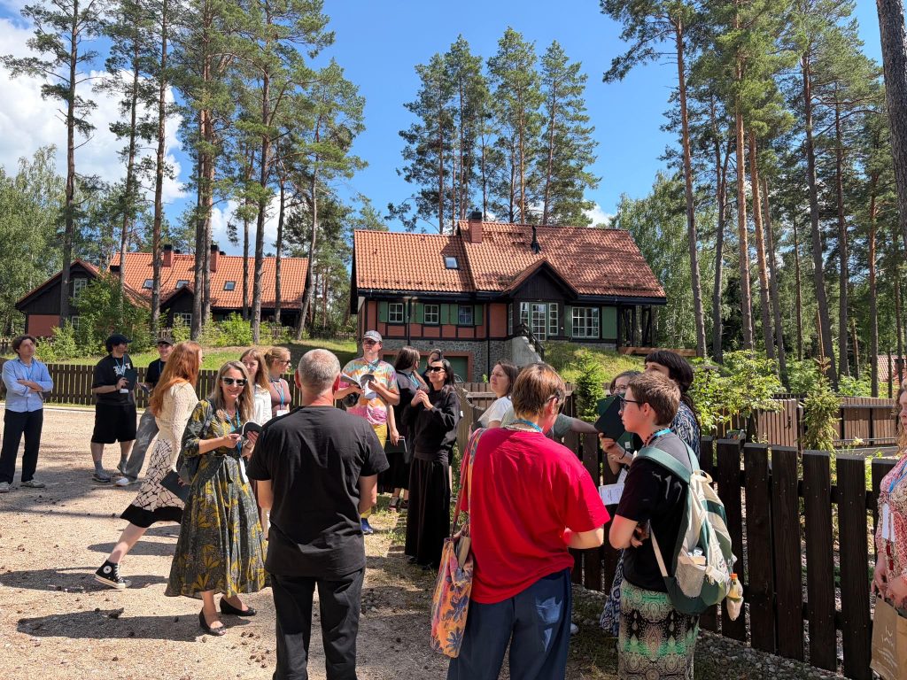 Participants of the Traces in the Landscape Summer School visit the open-air museum in Olsztynek