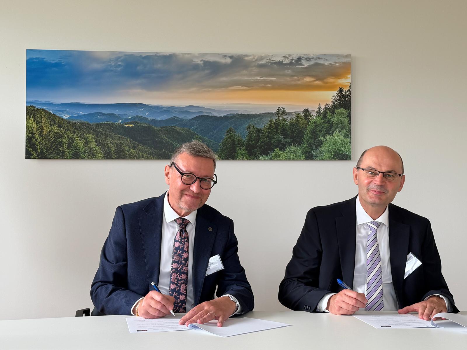 New Opportunities Ahead: UWM and HSO Sign Extended Programme Agreement